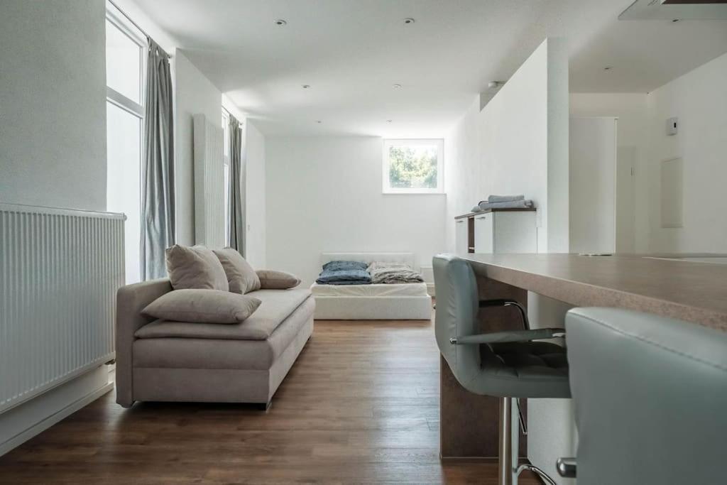 Loft Mit Grosser Terrasse Bei Der Kinderklinik 2c Apartment Siegen
